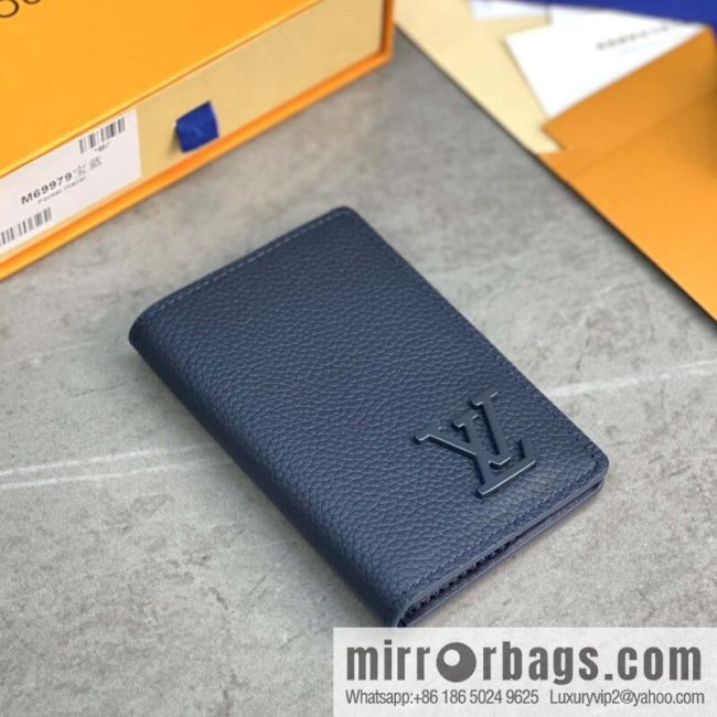 LV M81730 Pocket Organizer