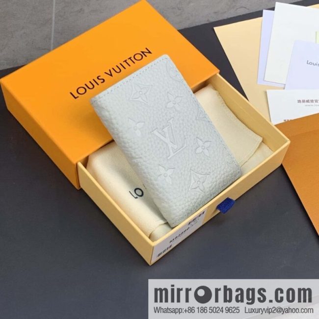 LV M82557 Pocket Organizer