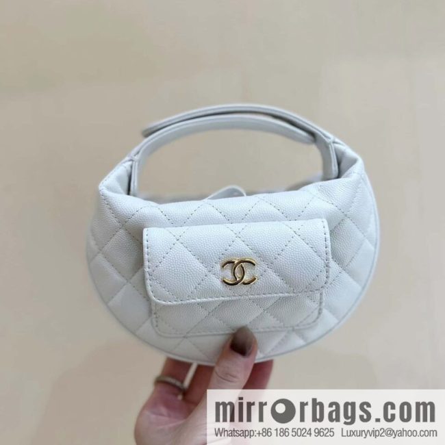 CHANEL 23B autumn and winter trailer series, lychee leather hula hoop AP3467 white
