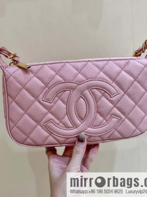 CHANEL CNNe same hot medieval armpit bag A50920 pink