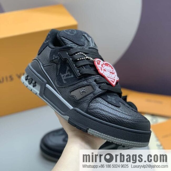 wsxc1695393944947_4-800x800fxdbh5clnuq167301_20250705192630.jpg LV I V Trainer Sneakers