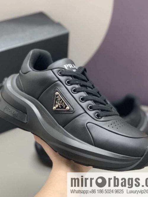 PRADA tongue embossed logo letters, men\'s sneakers