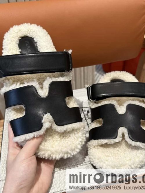 Hermès Lamb Wool Chypre Sandals
