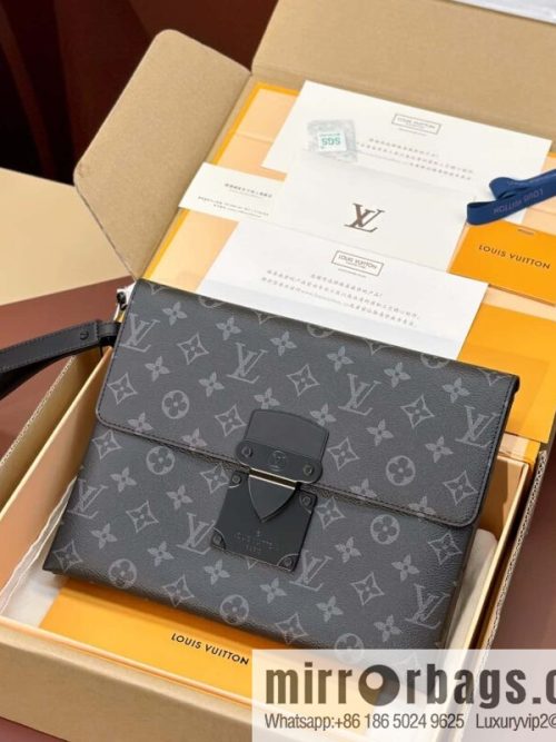 LV M82598 S-LOCK POCHETTE clutch bag