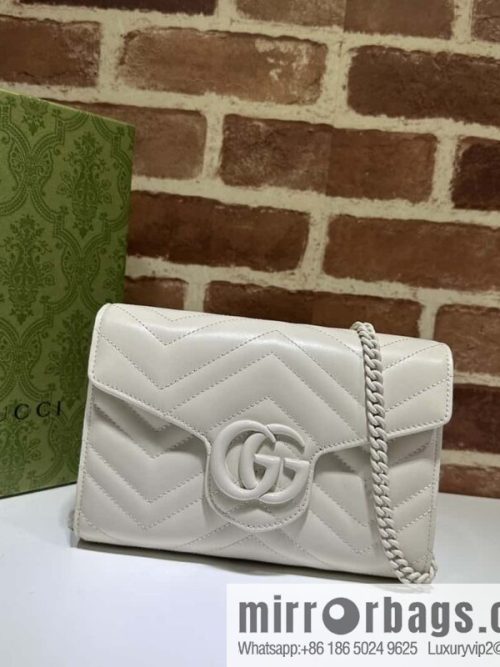 GUCCI GG Marmont series quilted mini handbag 474575 white leather/white G