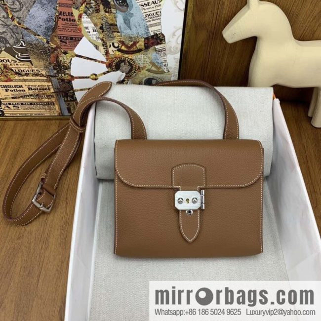 Hermès messenger bag Sac a depeches 21cm togo leather 37 gold brown, silver buckle