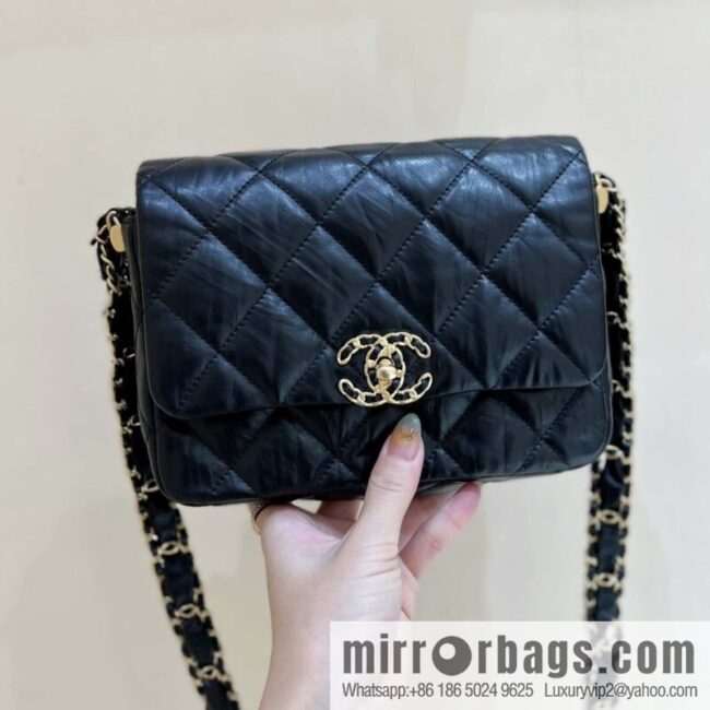 wsxc1696777052871_0-800x800usv1b5wyem547982_20250718035439.jpg CHANEL 23K Autumn and Winter Series 19 Vintage Tofu Bag AS4423