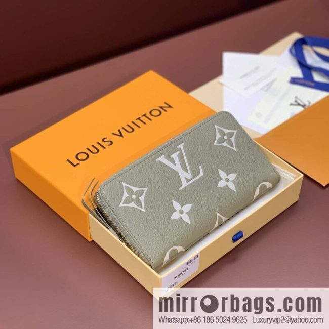 LV M69794 Zippy Wallet
