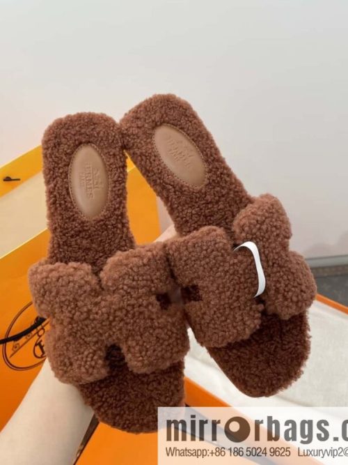 Hermès Teddy 🐻 Brown Fluffy Slippers