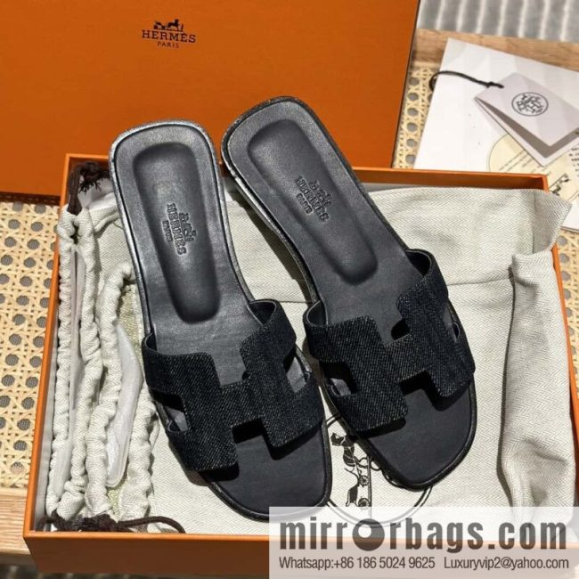 Hermès leather outsole H slippers, black