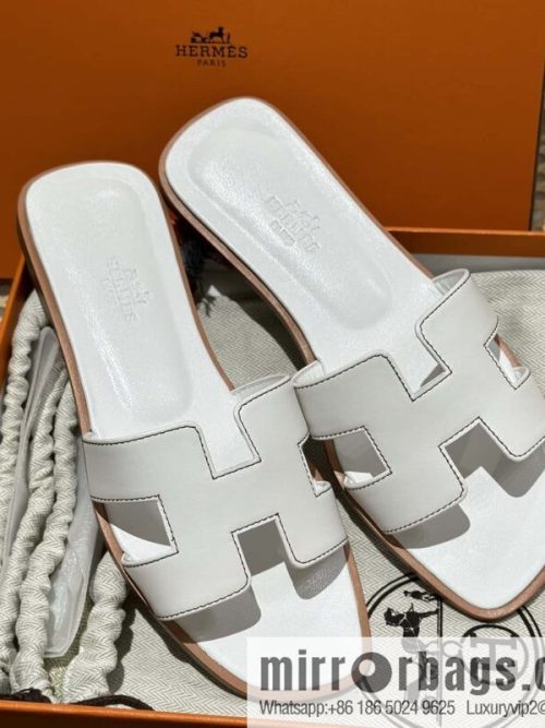Hermès leather outsole H slippers, white