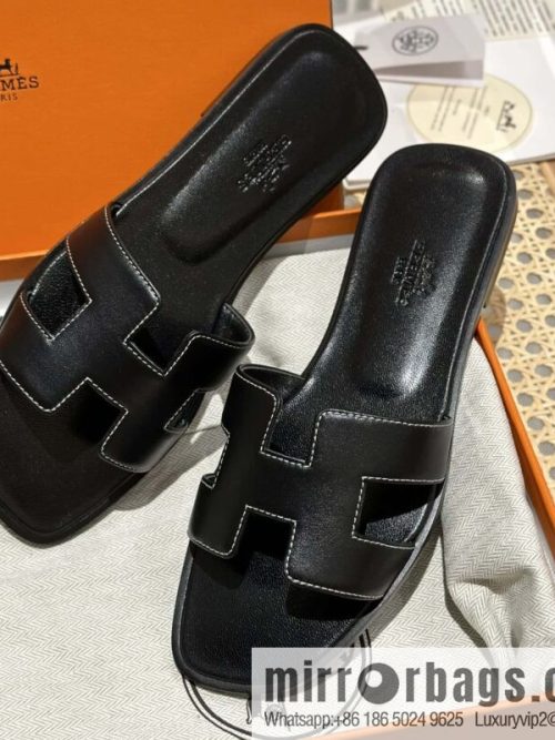 Hermès leather outsole H slippers, black