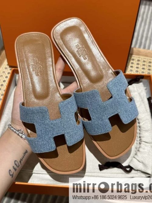 Hermès leather outsole H slippers, brown color matching denim blue
