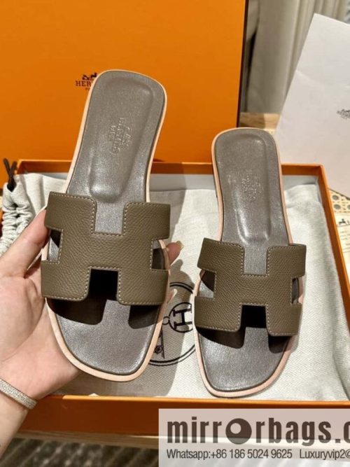 Hermès leather outsole H slippers, elephant gray