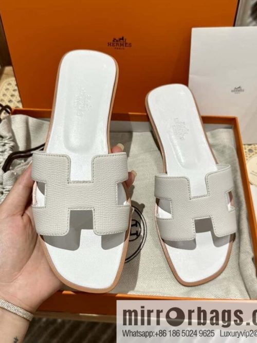 Hermès leather outsole H slippers, white