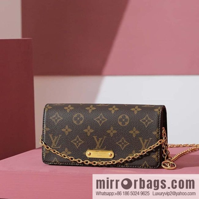 LV M82509 WALLET ON CHAIN LILY BAG