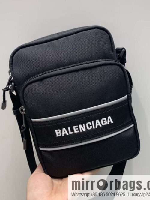 Balenciaga Balenciaga, the latest messenger bag 638657.