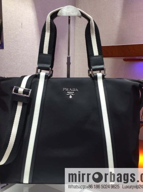 PRADA imported parachute fabric + imported leather tote bag 2096 black