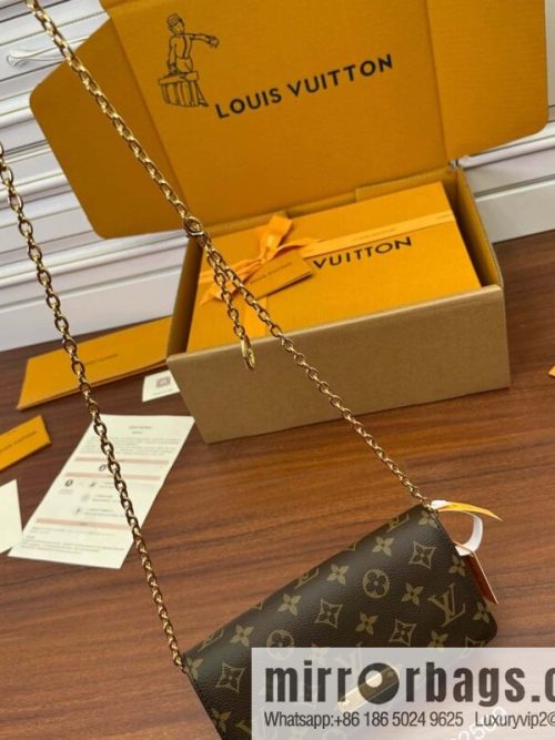 LV M82509 WALLET ON CHAIN LILY BAG