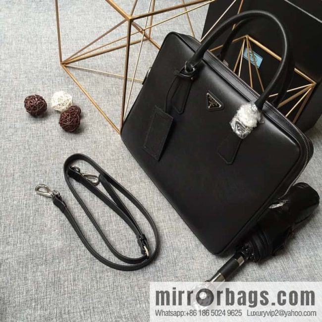 PRADA slim briefcase 0368 black