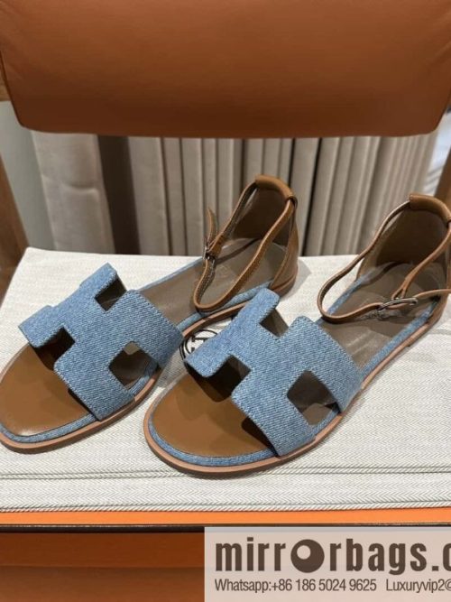 Hermès mouth Italian cowhide, new small sandals