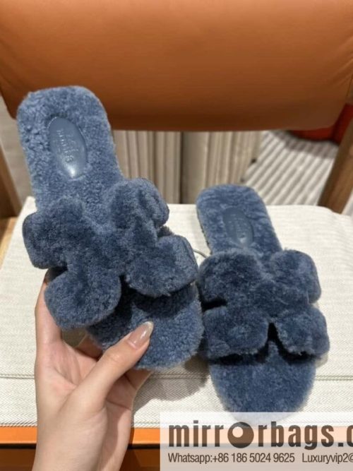 Hermès Lamb Fur H Slippers