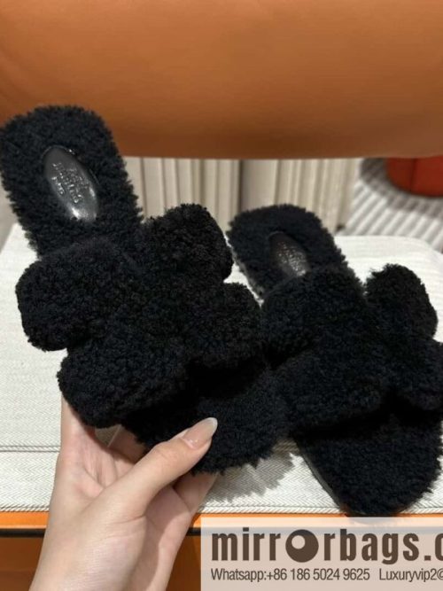 Hermès Lamb Fur H Slippers