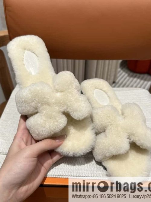 Hermès Lamb Fur H Slippers
