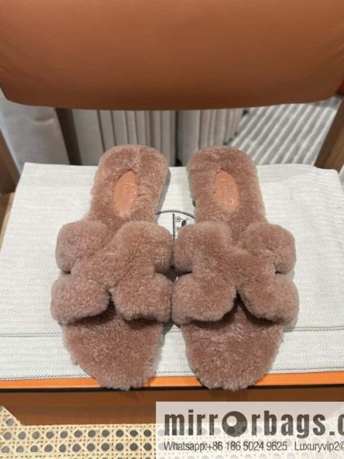 Hermès Lamb Fur H Slippers
