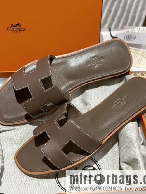 Hermès leather outsole H slippers