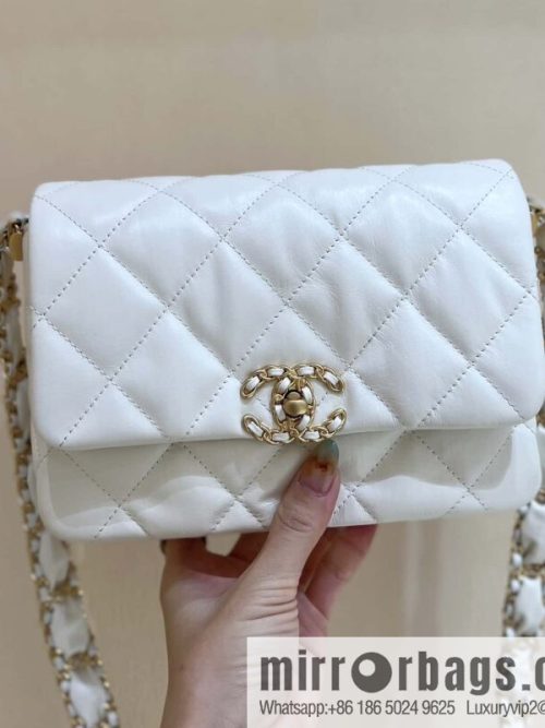 CHANEL 23K Autumn and Winter Collection 19 Vintage Tofu Bag AS4423 White