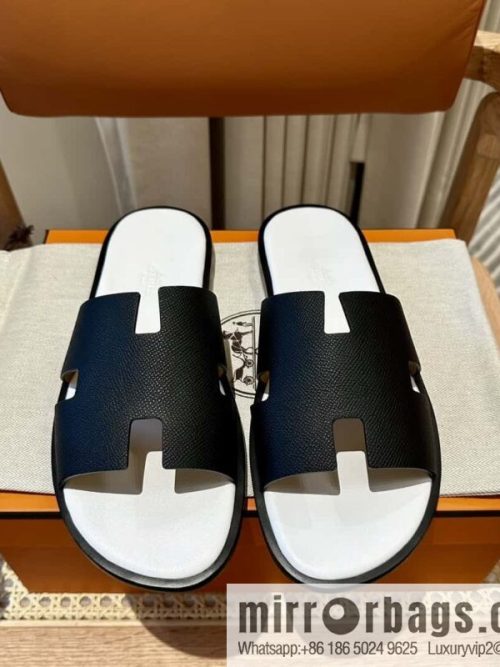 Hermès Men\'s Slippers