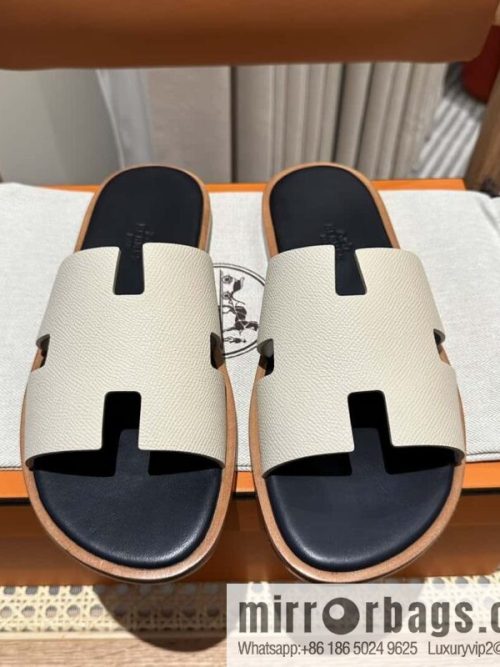 Hermès Men\'s Slippers