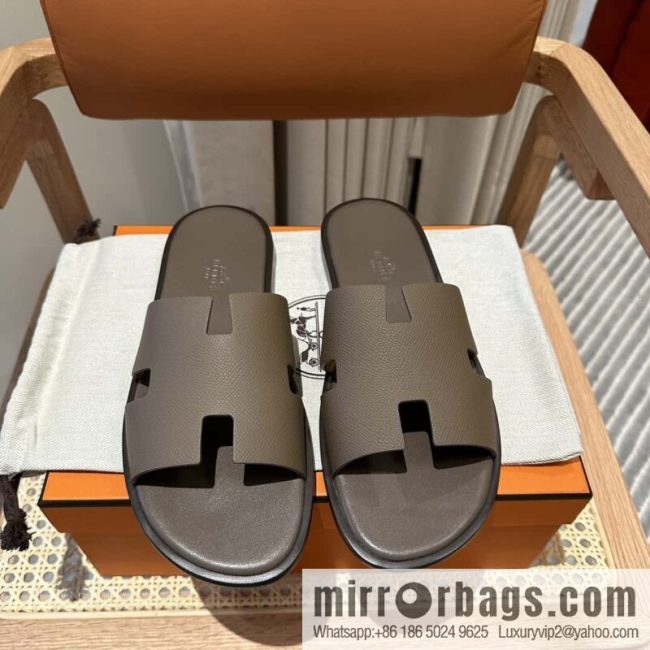 Hermès Men\'s Slippers