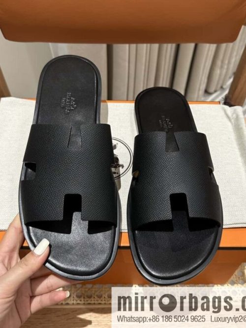 Hermès Men\'s Slippers