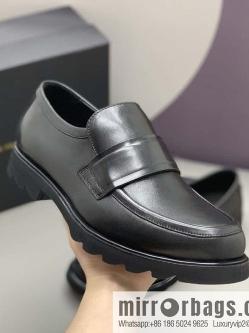 Bottega Veneta Men\'s Loafers
