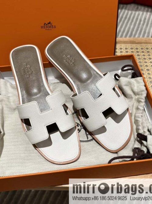 Hermes, classic slippers.