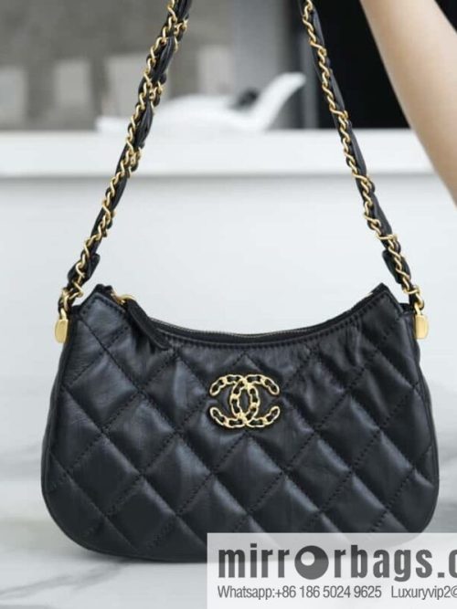 CHANEL 23k 19hobo small armpit bag AP3647 black