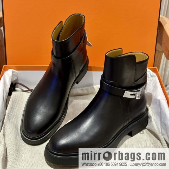 New version of Hermès Kelly platform boots, black