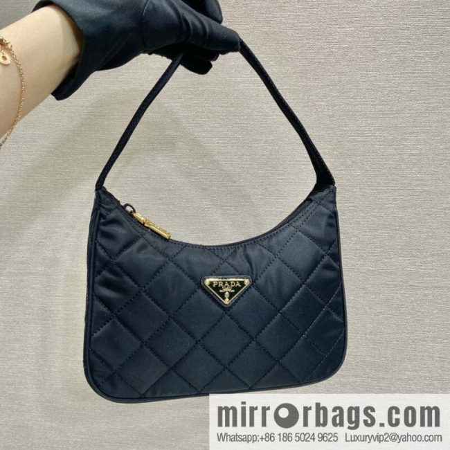 PRADA imported nylon fabric, new diamond Hobo armpit bag 🎉 1NE515