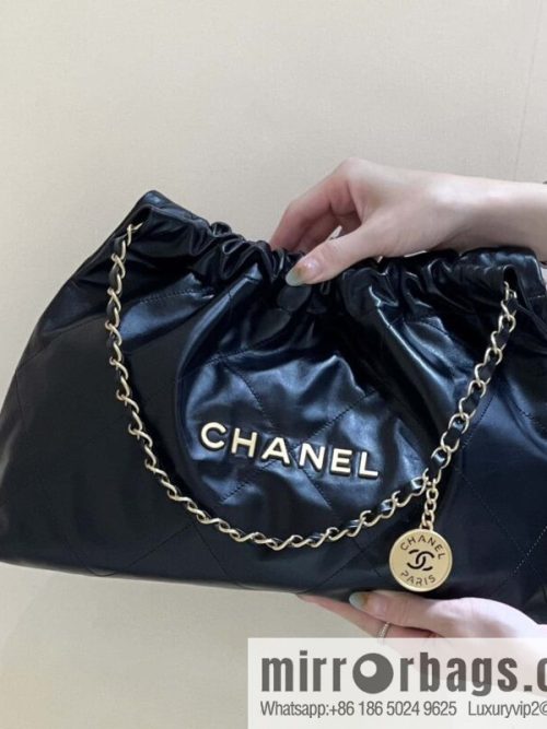 CHANEL 24C Early Spring Vacation Series 22 Horizontal Garbage Bag AS4486