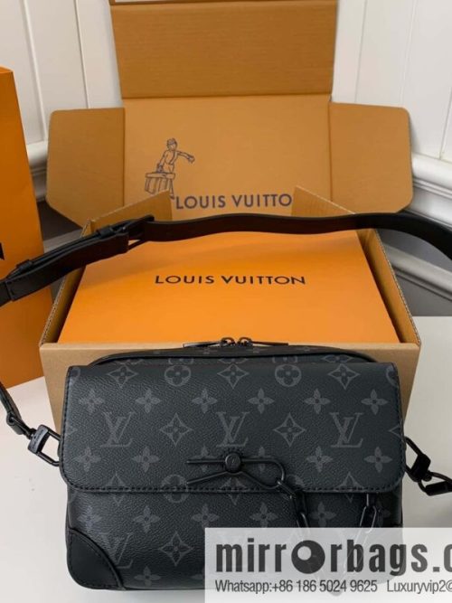 Louis Vuitton M46795 Steamer Messenger