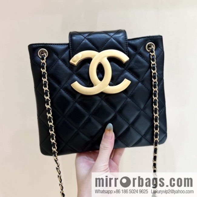 CHANEL 24C early spring vacation series, big double C Vintage tote armpit bag AS4596