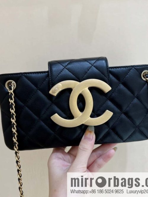 CHANEL 24C early spring vacation series Vintage double C baguette bag AS4611