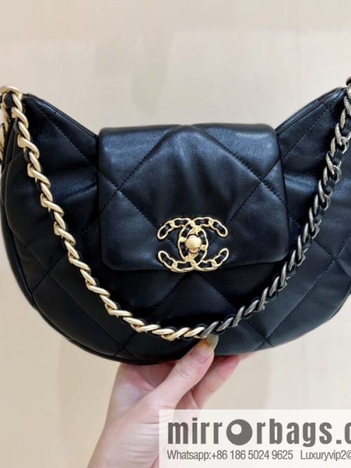 CHANEL 24C Early Spring Holiday Series 19bag Underarm Dumpling Bag AS4638