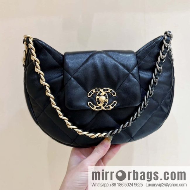 CHANEL 24C Early Spring Holiday Series 19bag Underarm Dumpling Bag AS4638