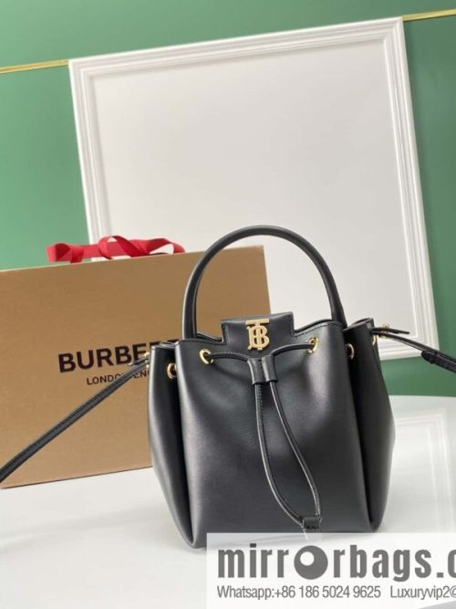 Burberry Burberry three-dimensional bucket bag black