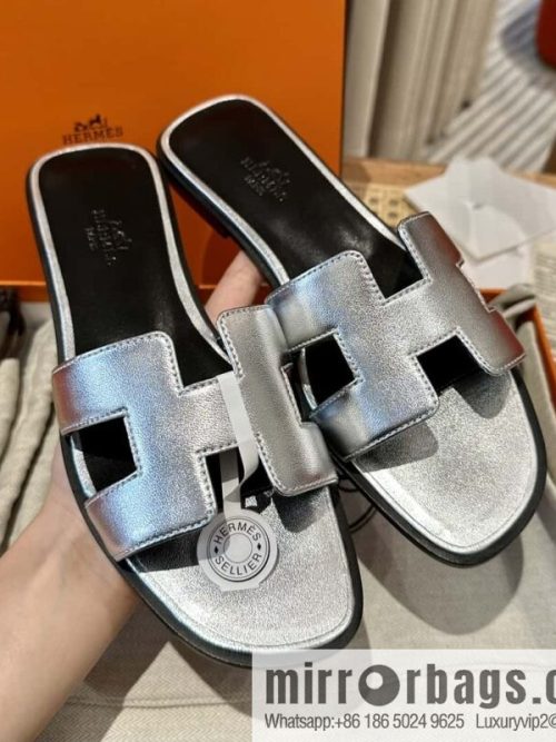 Hermès leather outsole H slippers