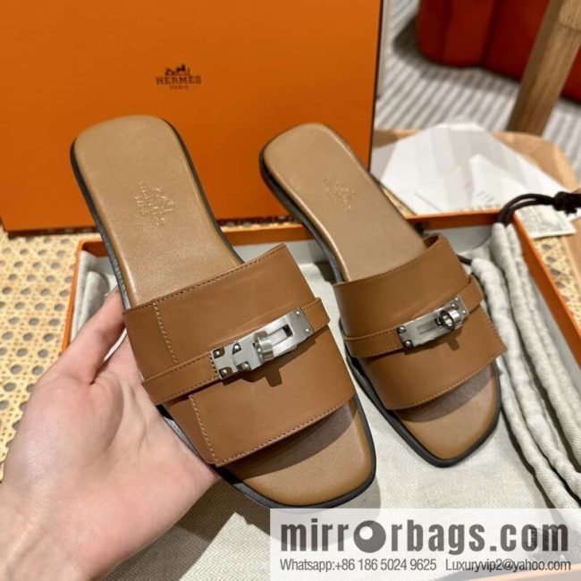 Hermès 2023 Latest Kelly Button Slippers