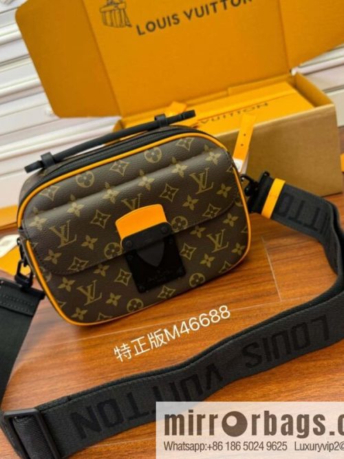 LV M46688 S-Lock Messenger